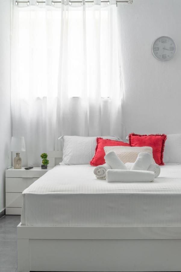 Modern Studio Near Downtown Ираклион Экстерьер фото