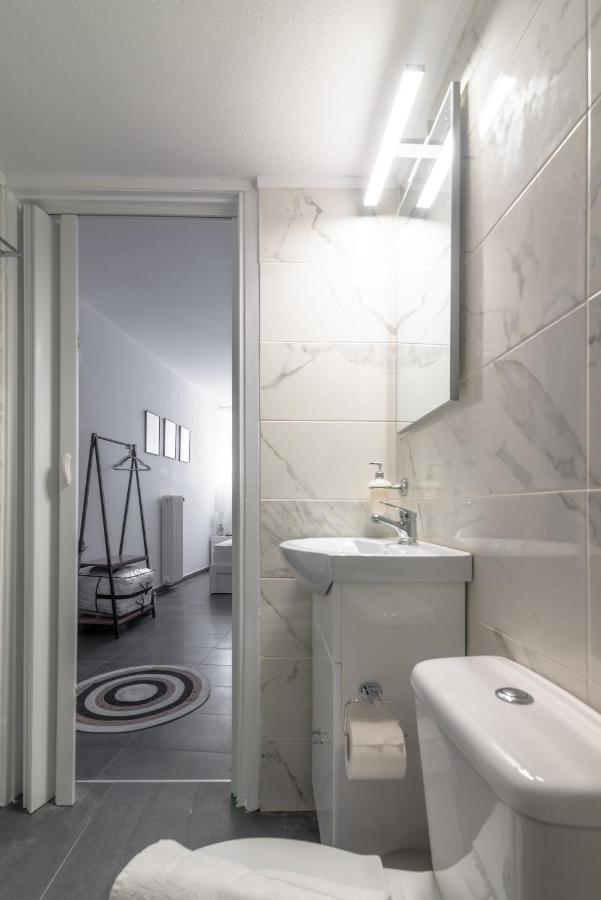 Modern Studio Near Downtown Ираклион Экстерьер фото